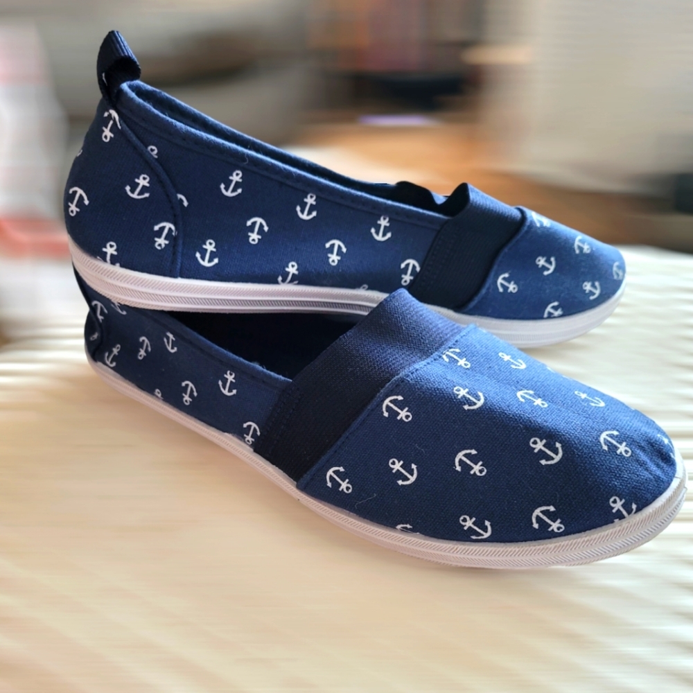 Take A Walk Nautical Flats